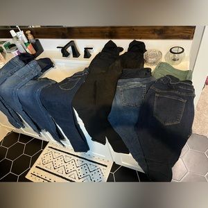 Lot of 9 maternity jeans